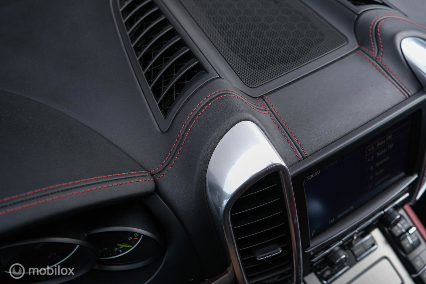 Porsche Cayenne 3.0 S E-Hybrid | Panorama | Trekhaak | Adaptive | Bicolor leder | LED | Memory | Stoelkoeling | NAP NL auto | Dealer onderhouden