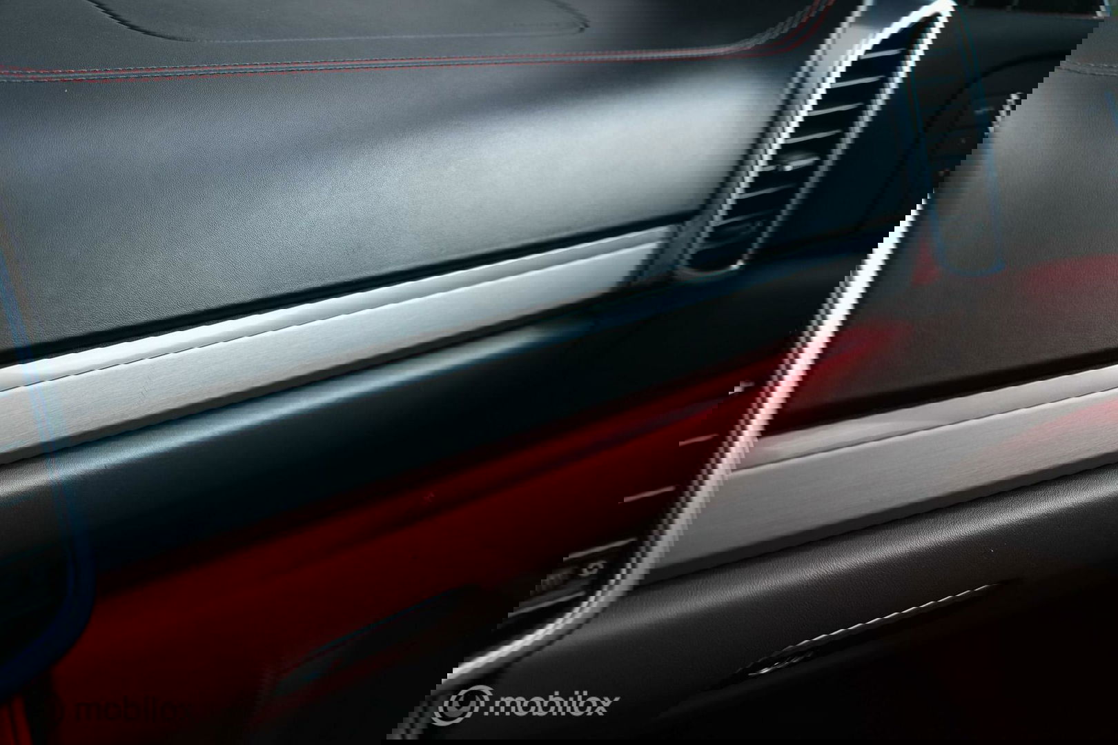 Porsche Cayenne 3.0 S E-Hybrid | Panorama | Trekhaak | Adaptive | Bicolor leder | LED | Memory | Stoelkoeling | NAP NL auto | Dealer onderhouden