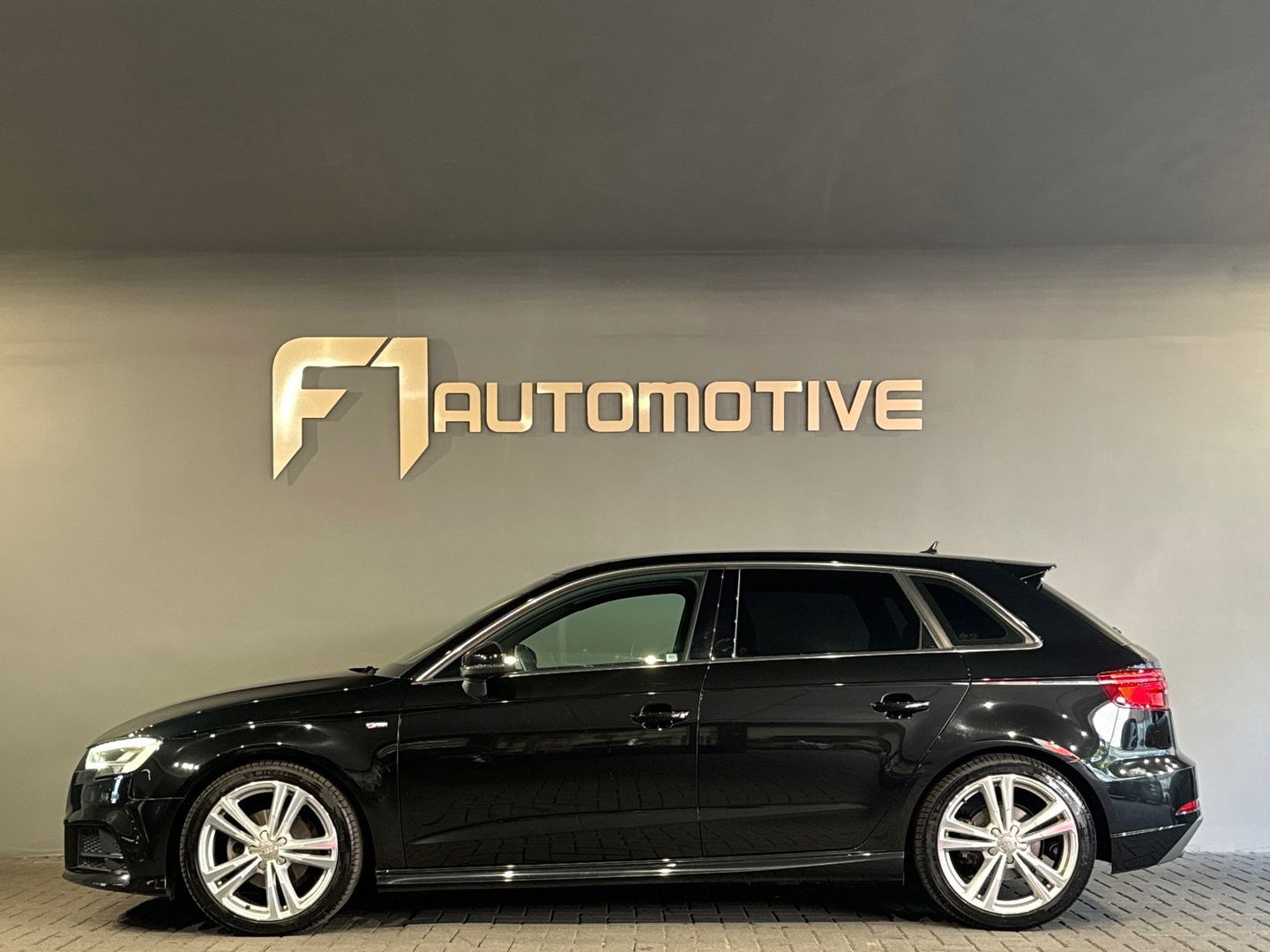 Audi A3 Sportback 35 TFSI CoD 2X S-Line Virtual|NAP|NL Auto