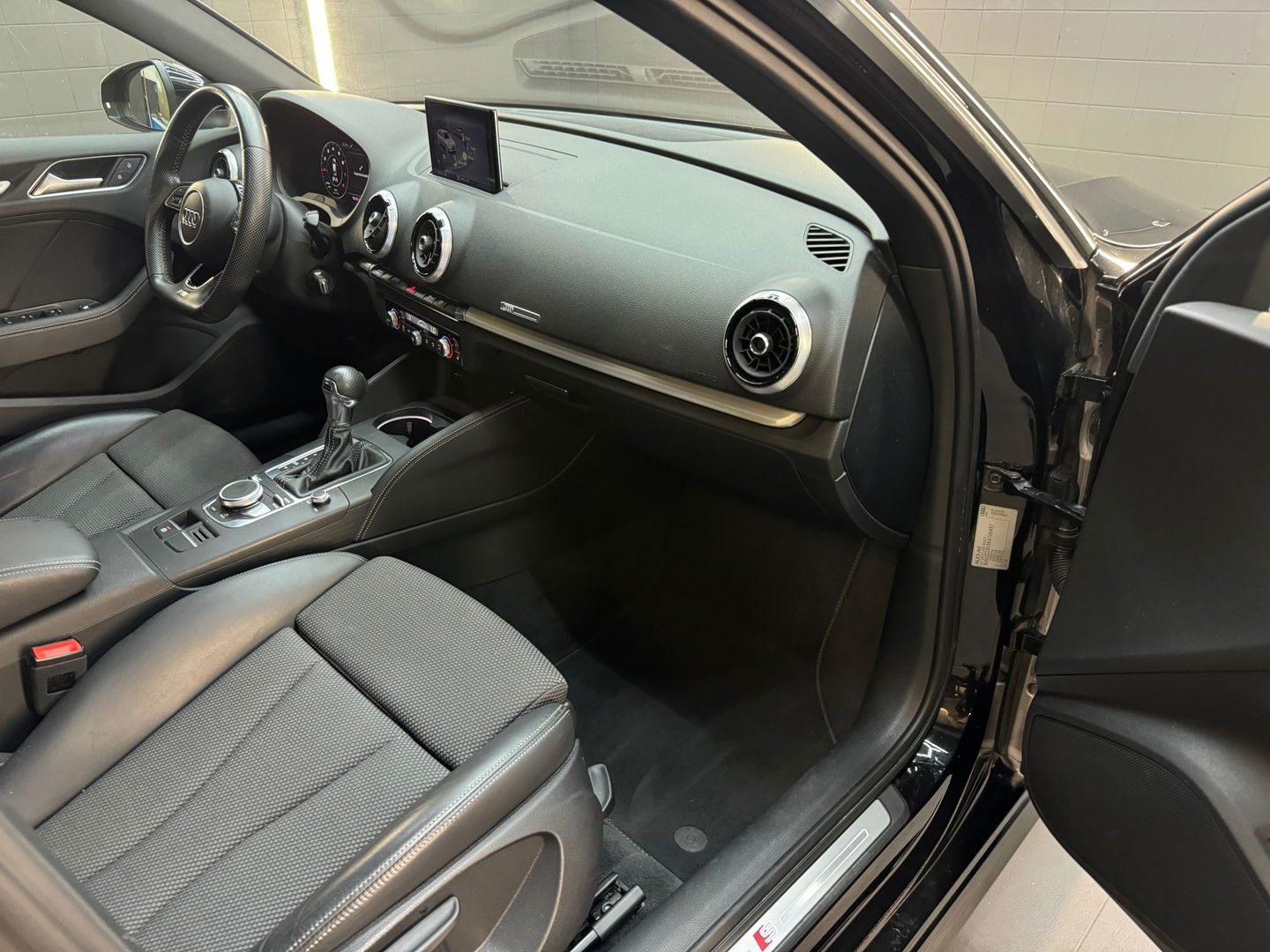 Audi A3 Sportback 35 TFSI CoD 2X S-Line Virtual|NAP|NL Auto