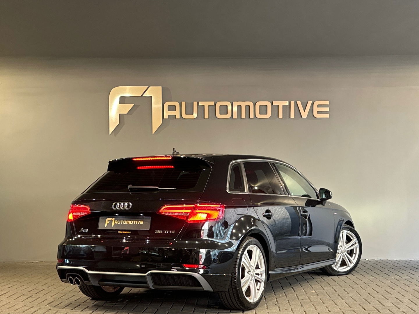 Audi A3 Sportback 35 TFSI CoD 2X S-Line Virtual|NAP|NL Auto