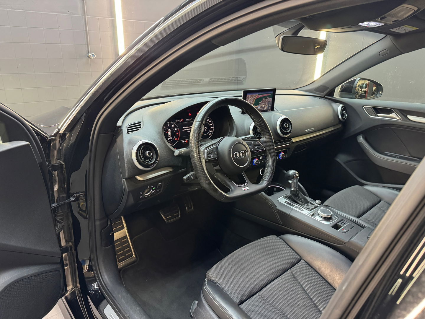 Audi A3 Sportback 35 TFSI CoD 2X S-Line Virtual|NAP|NL Auto