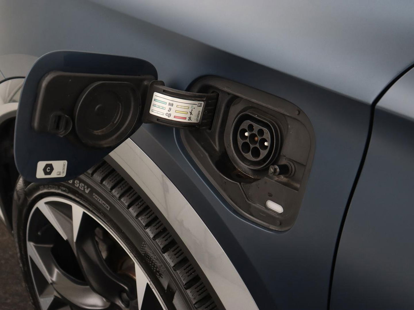 CUPRA Formentor 1.4 e-Hybrid | Carplay | Camera | Adaptive cruise | Sfeerverlichting | Keyless | Navigatie | Sportstoelen | Full LED | Petrol Blue Matt | PHEV | Plug-In