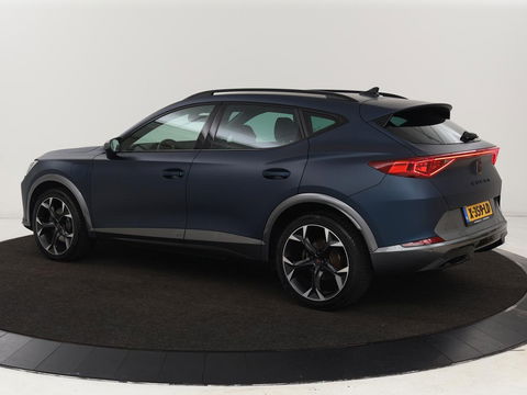 CUPRA Formentor 1.4 e-Hybrid | Carplay | Camera | Adaptive cruise | Sfeerverlichting | Keyless | Navigatie | Sportstoelen | Full LED | Petrol Blue Matt | PHEV | Plug-In