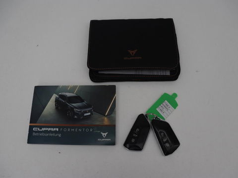 CUPRA Formentor 1.4 e-Hybrid | Carplay | Camera | Adaptive cruise | Sfeerverlichting | Keyless | Navigatie | Sportstoelen | Full LED | Petrol Blue Matt | PHEV | Plug-In