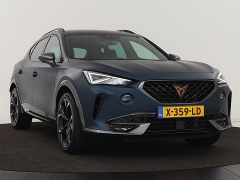 CUPRA Formentor 1.4 e-Hybrid | Carplay | Camera | Adaptive cruise | Sfeerverlichting | Keyless | Navigatie | Sportstoelen | Full LED | Petrol Blue Matt | PHEV | Plug-In