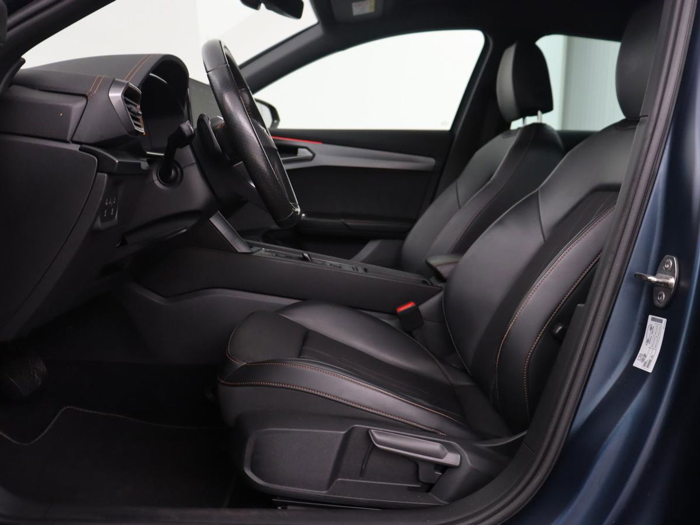 CUPRA Formentor 1.4 e-Hybrid | Carplay | Camera | Adaptive cruise | Sfeerverlichting | Keyless | Navigatie | Sportstoelen | Full LED | Petrol Blue Matt | PHEV | Plug-In
