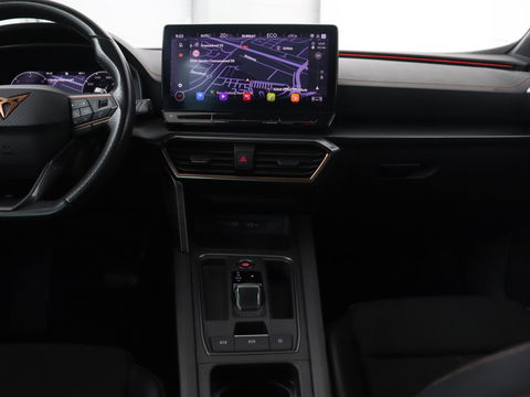 CUPRA Formentor 1.4 e-Hybrid | Carplay | Camera | Adaptive cruise | Sfeerverlichting | Keyless | Navigatie | Sportstoelen | Full LED | Petrol Blue Matt | PHEV | Plug-In