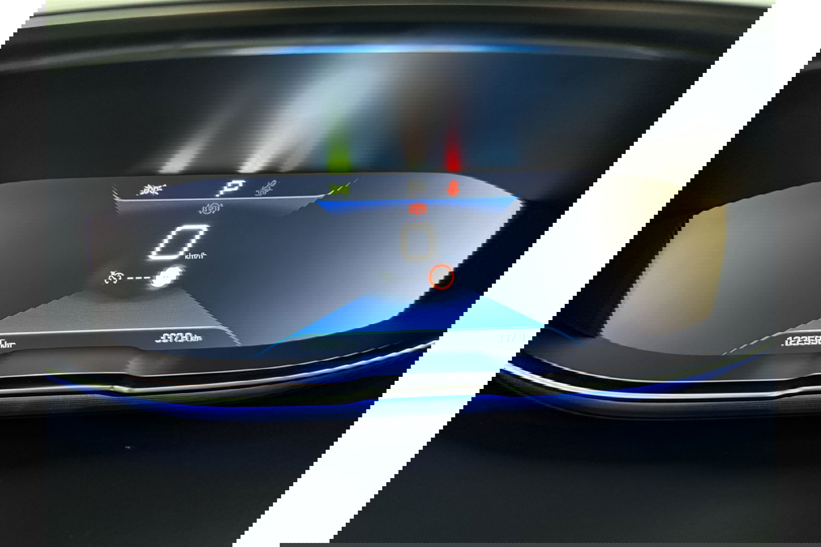Peugeot 5008 1.2 PureTech 7p Sfeer LED Trekaak 360Camera Virtual Carplay Clima Cruise Navi PDC 19"LMV