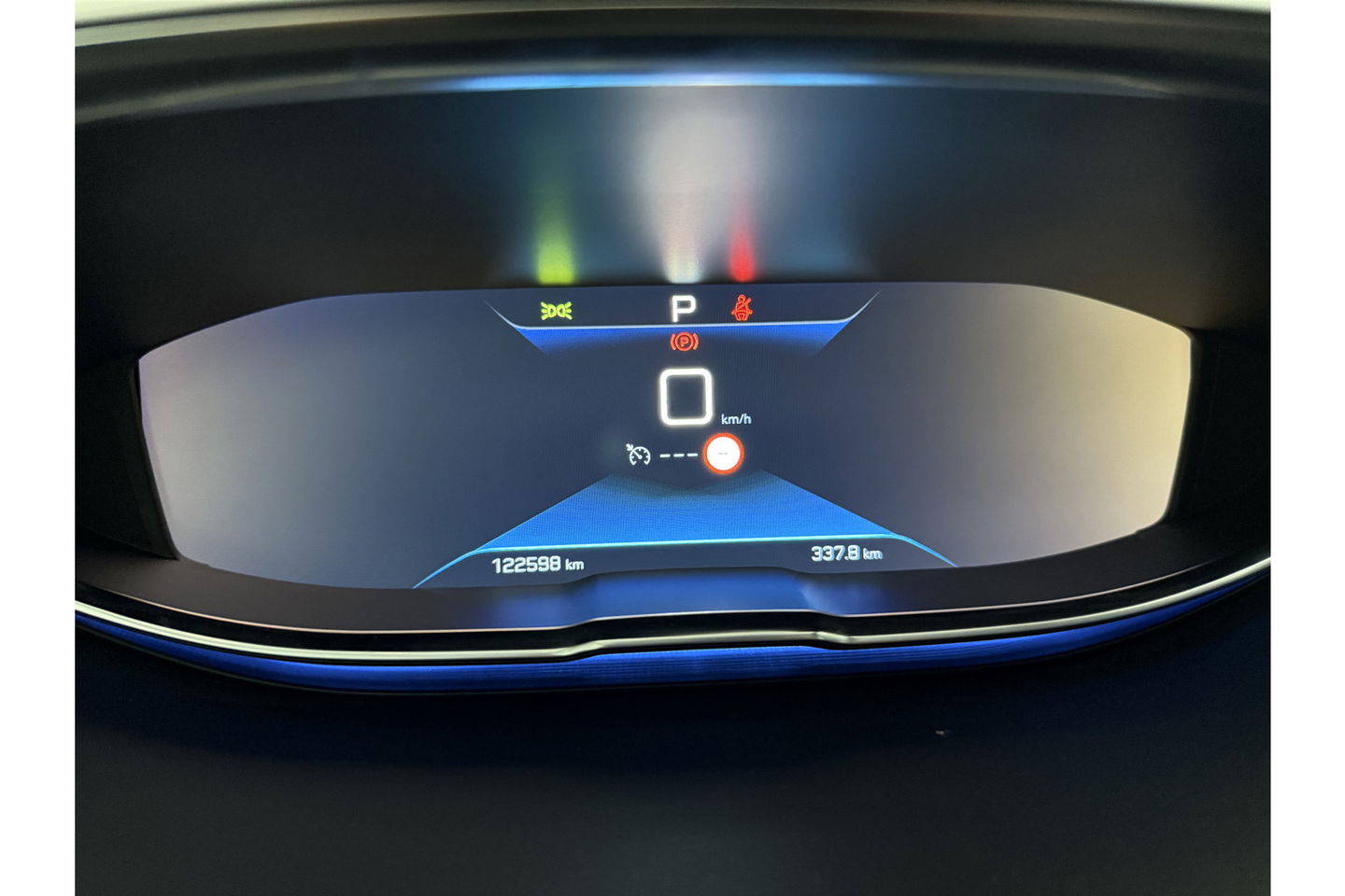 Peugeot 5008 1.2 PureTech 7p Sfeer LED Trekaak 360Camera Virtual Carplay Clima Cruise Navi PDC 19"LMV