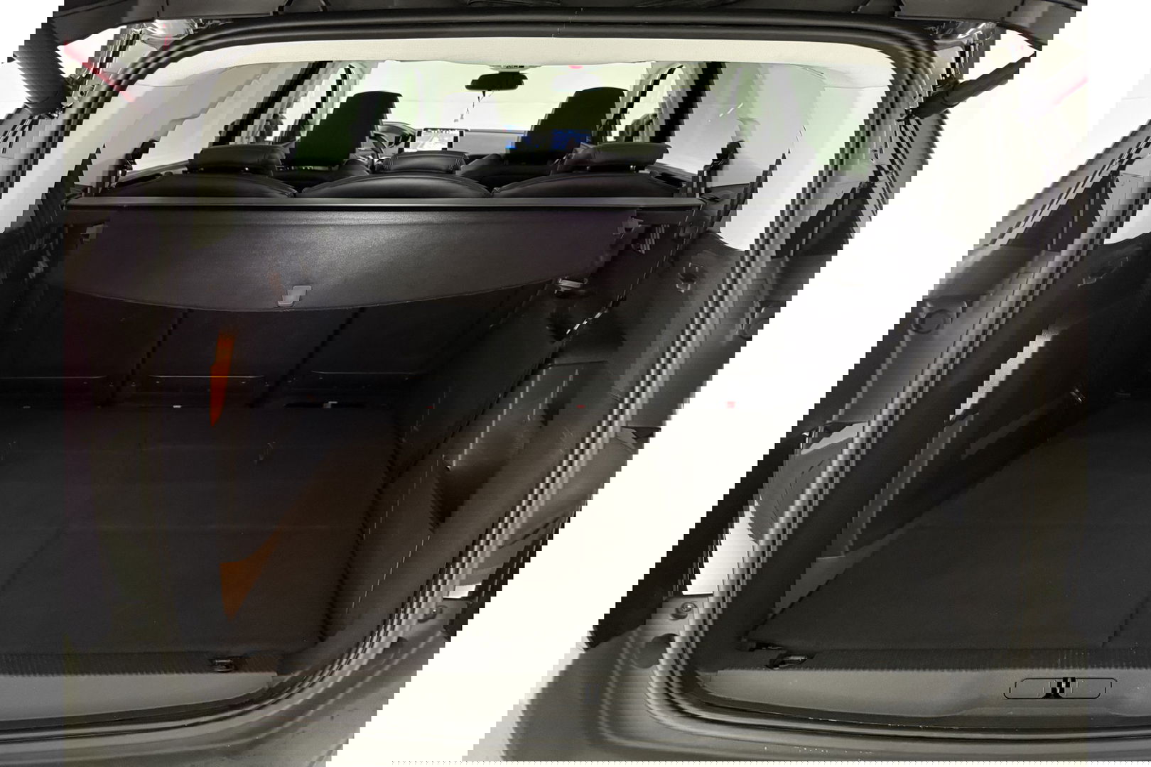 Peugeot 5008 1.2 PureTech 7p Sfeer LED Trekaak 360Camera Virtual Carplay Clima Cruise Navi PDC 19"LMV