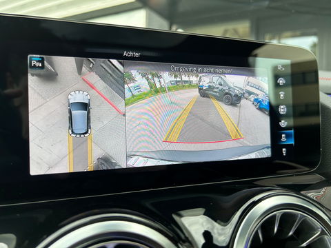 Mercedes-Benz EQA 300 4MATIC AMG 67 kWh|Pano|Memory|Head-Up|360Camera|Keyless|Ambient Light|NL-Auto|228PK