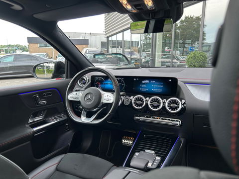 Mercedes-Benz EQA 300 4MATIC AMG 67 kWh|Pano|Memory|Head-Up|360Camera|Keyless|Ambient Light|NL-Auto|228PK