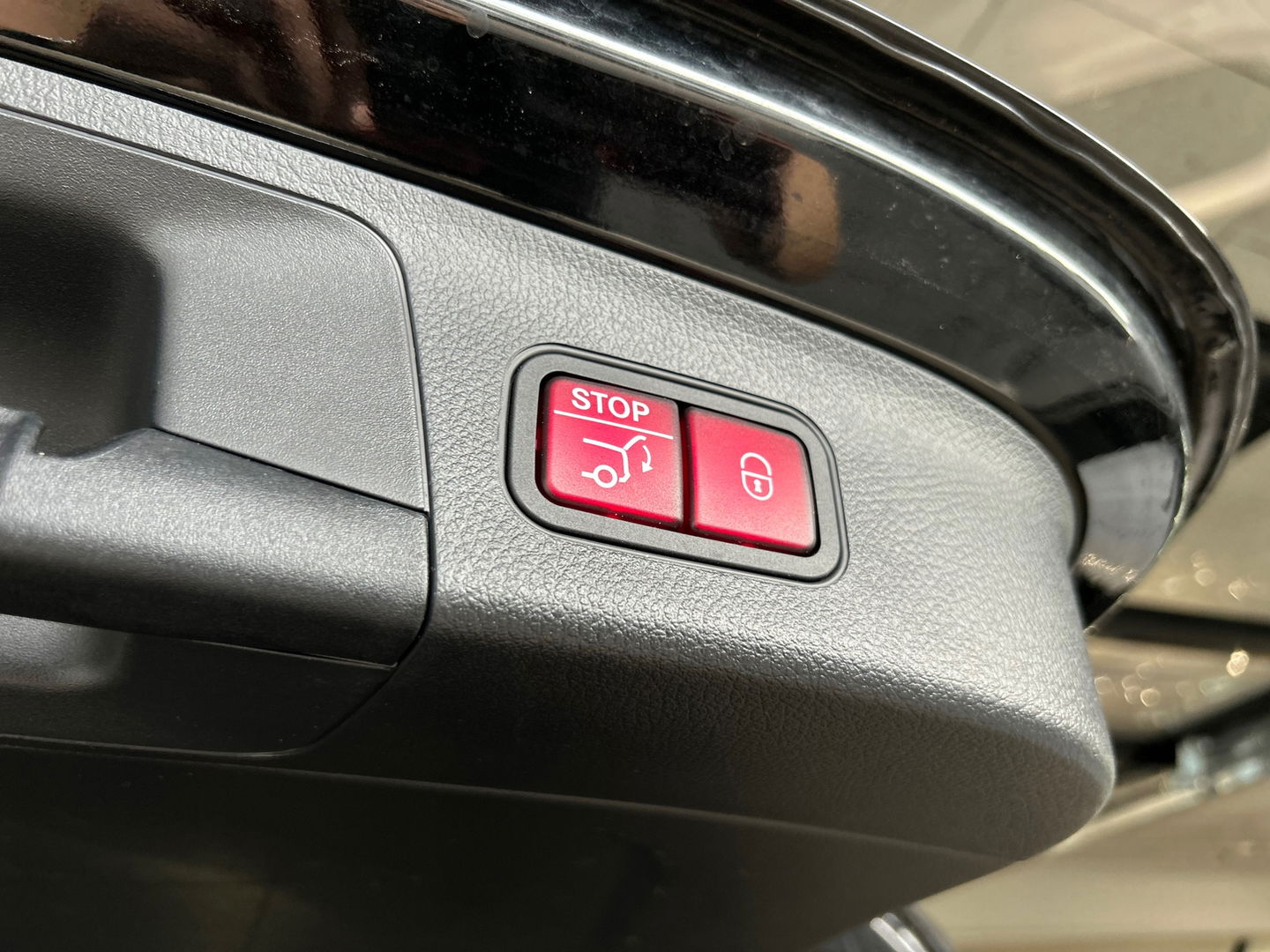 Mercedes-Benz EQA 300 4MATIC AMG 67 kWh|Pano|Memory|Head-Up|360Camera|Keyless|Ambient Light|NL-Auto|228PK