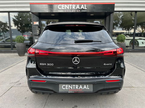 Mercedes-Benz EQA 300 4MATIC AMG 67 kWh|Pano|Memory|Head-Up|360Camera|Keyless|Ambient Light|NL-Auto|228PK