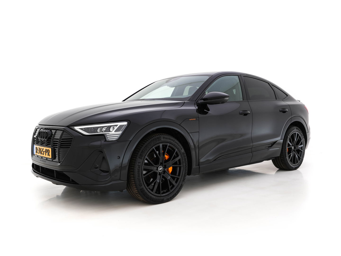 Audi e-tron Sportback 55 Quattro S-Line-edition 95 kWh [ 3-Fase ] (INCL-BTW) *DESIGN-LEATHER | FULL-LED | ADAPT.CRUISE | BANG&OLUFSEN-AUDIO | TOP-VIEW | MEMORY-PACK | BLIND-SPOT | KEYLESS | AMBIENT-LIGHT | AIR-SUSPENSION | HEATED-SPORTSEATS | DIGI-COCKPIT |