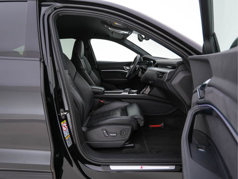 Audi e-tron Sportback 55 Quattro S-Line-edition 95 kWh [ 3-Fase ] (INCL-BTW) *DESIGN-LEATHER | FULL-LED | ADAPT.CRUISE | BANG&OLUFSEN-AUDIO | TOP-VIEW | MEMORY-PACK | BLIND-SPOT | KEYLESS | AMBIENT-LIGHT | AIR-SUSPENSION | HEATED-SPORTSEATS | DIGI-COCKPIT |