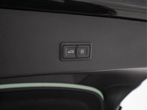 Audi e-tron Sportback 55 Quattro S-Line-edition 95 kWh [ 3-Fase ] (INCL-BTW) *DESIGN-LEATHER | FULL-LED | ADAPT.CRUISE | BANG&OLUFSEN-AUDIO | TOP-VIEW | MEMORY-PACK | BLIND-SPOT | KEYLESS | AMBIENT-LIGHT | AIR-SUSPENSION | HEATED-SPORTSEATS | DIGI-COCKPIT |