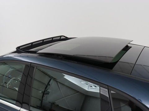 Mercedes-Benz B-Klasse 250e Style | Stoelventilatie | Panoramadak | Massage | Leder | Trekhaak | Carplay | Adaptive cruise | Stuurverwarming | Widescreen | Park Assist | Camera | Navigatie | Memory | PHEV | Plug In