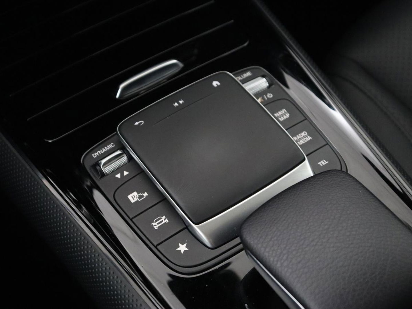 Mercedes-Benz B-Klasse 250e Style | Stoelventilatie | Panoramadak | Massage | Leder | Trekhaak | Carplay | Adaptive cruise | Stuurverwarming | Widescreen | Park Assist | Camera | Navigatie | Memory | PHEV | Plug In