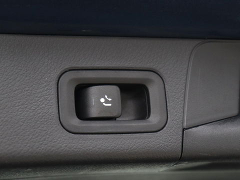 Mercedes-Benz B-Klasse 250e Style | Stoelventilatie | Panoramadak | Massage | Leder | Trekhaak | Carplay | Adaptive cruise | Stuurverwarming | Widescreen | Park Assist | Camera | Navigatie | Memory | PHEV | Plug In
