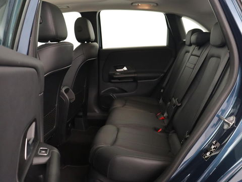 Mercedes-Benz B-Klasse 250e Style | Stoelventilatie | Panoramadak | Massage | Leder | Trekhaak | Carplay | Adaptive cruise | Stuurverwarming | Widescreen | Park Assist | Camera | Navigatie | Memory | PHEV | Plug In