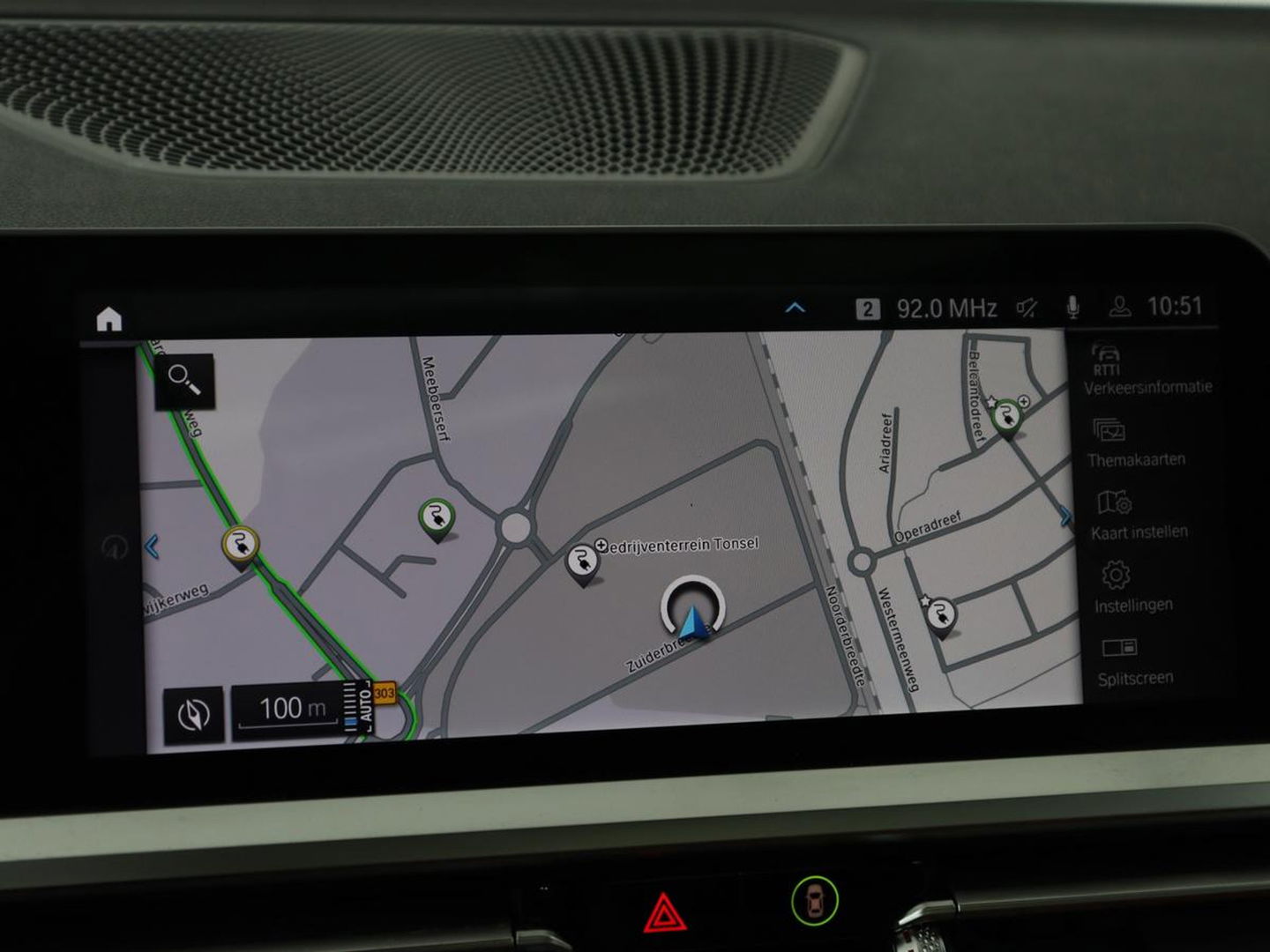 BMW 3-serie 320e Advantage | Panoramadak | Adaptive cruise | LaserLight | Leder | Sportstoelen | Stoelverwarming | Camera | Carplay | Live Cockpit | Sfeerverlichting | Navigatie | Keyless | PHEV | Plug In