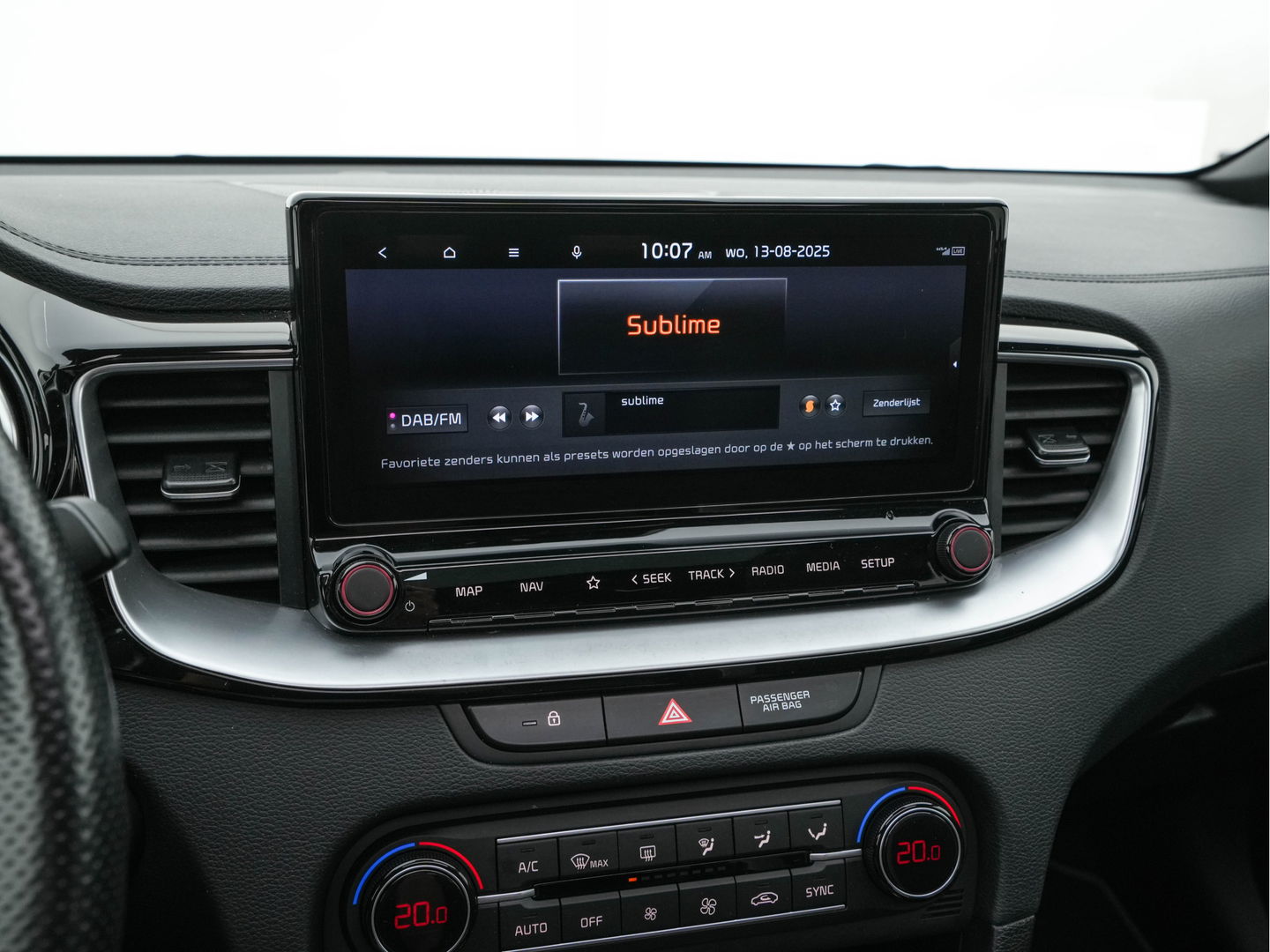 Kia ProCeed 1.5 T-GDi MHEV GT-Line Edition (INCL-BTW) Aut. *PANO | SPORT-SEATS | NAVI-FULLMAP | CAMERA | MICROFIBRE | ECC | SHIFT-PADDLES | PRIVACY-GLASS | LANE-ASSIST | TOWBAR | CARPLAY | PDC | CRUISE | 17''ALU*
