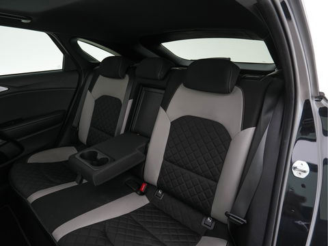 Kia ProCeed 1.5 T-GDi MHEV GT-Line Edition (INCL-BTW) Aut. *PANO | SPORT-SEATS | NAVI-FULLMAP | CAMERA | MICROFIBRE | ECC | SHIFT-PADDLES | PRIVACY-GLASS | LANE-ASSIST | TOWBAR | CARPLAY | PDC | CRUISE | 17''ALU*