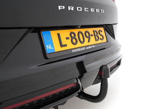 Kia ProCeed 1.5 T-GDi MHEV GT-Line Edition (INCL-BTW) Aut. *PANO | SPORT-SEATS | NAVI-FULLMAP | CAMERA | MICROFIBRE | ECC | SHIFT-PADDLES | PRIVACY-GLASS | LANE-ASSIST | TOWBAR | CARPLAY | PDC | CRUISE | 17''ALU*