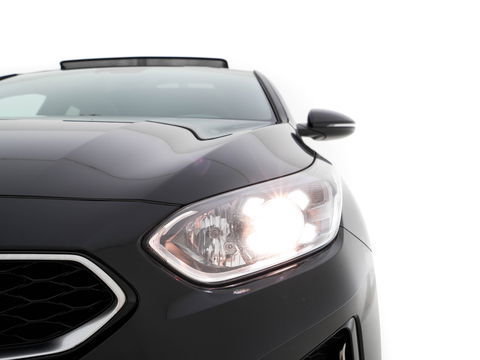 Kia ProCeed 1.5 T-GDi MHEV GT-Line Edition (INCL-BTW) Aut. *PANO | SPORT-SEATS | NAVI-FULLMAP | CAMERA | MICROFIBRE | ECC | SHIFT-PADDLES | PRIVACY-GLASS | LANE-ASSIST | TOWBAR | CARPLAY | PDC | CRUISE | 17''ALU*