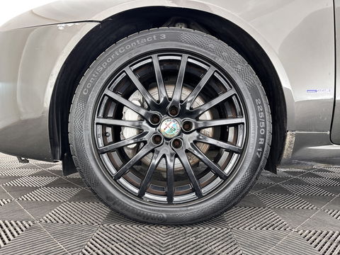 Alfa Romeo 159 Sportwagon 1.9 JTD Distinctive *LUXURY-LEATHER | XENON | SPORT-SEATS | ECC | CRUISE | PRIVACY-GLASS | TOWBAR | 17"ALU*