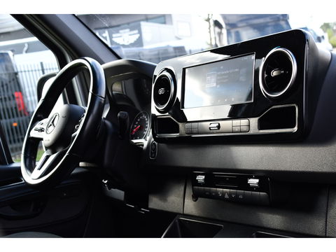 Mercedes-Benz Sprinter 319 V6 3.0 CDI L2H2 PB Edition Marge! 360 Camera, Cruise, Carplay, 3500kg Trekhaak, 10,5'' Mbux, LED, Stoelverwarming, 360 Sensoren, Uniek!