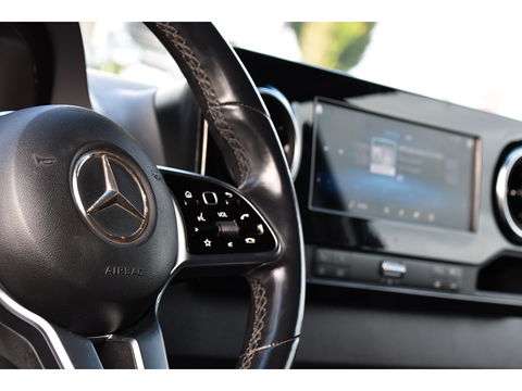 Mercedes-Benz Sprinter 319 V6 3.0 CDI L2H2 PB Edition Marge! 360 Camera, Cruise, Carplay, 3500kg Trekhaak, 10,5'' Mbux, LED, Stoelverwarming, 360 Sensoren, Uniek!