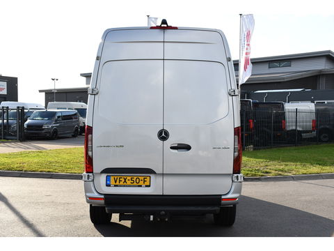 Mercedes-Benz Sprinter 319 V6 3.0 CDI L2H2 PB Edition Marge! 360 Camera, Cruise, Carplay, 3500kg Trekhaak, 10,5'' Mbux, LED, Stoelverwarming, 360 Sensoren, Uniek!
