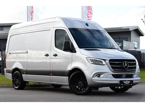Mercedes-Benz Sprinter 319 V6 3.0 CDI L2H2 PB Edition Marge! 360 Camera, Cruise, Carplay, 3500kg Trekhaak, 10,5'' Mbux, LED, Stoelverwarming, 360 Sensoren, Uniek!