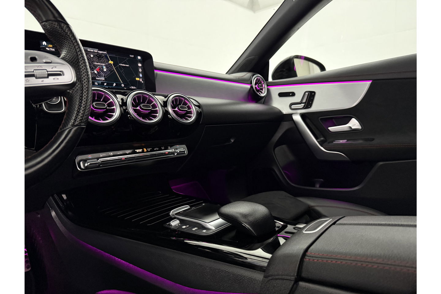 Mercedes-Benz CLA-Klasse 250 e AMG Limited 235PK Pano Sfeer Burmester Camera LED Virtual Memory Navi Clima Cruise PDC 18''LMV