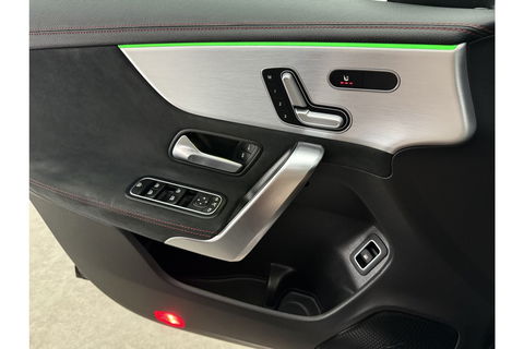 Mercedes-Benz CLA-Klasse 250 e AMG Limited 235PK Pano Sfeer Burmester Camera LED Virtual Memory Navi Clima Cruise PDC 18''LMV