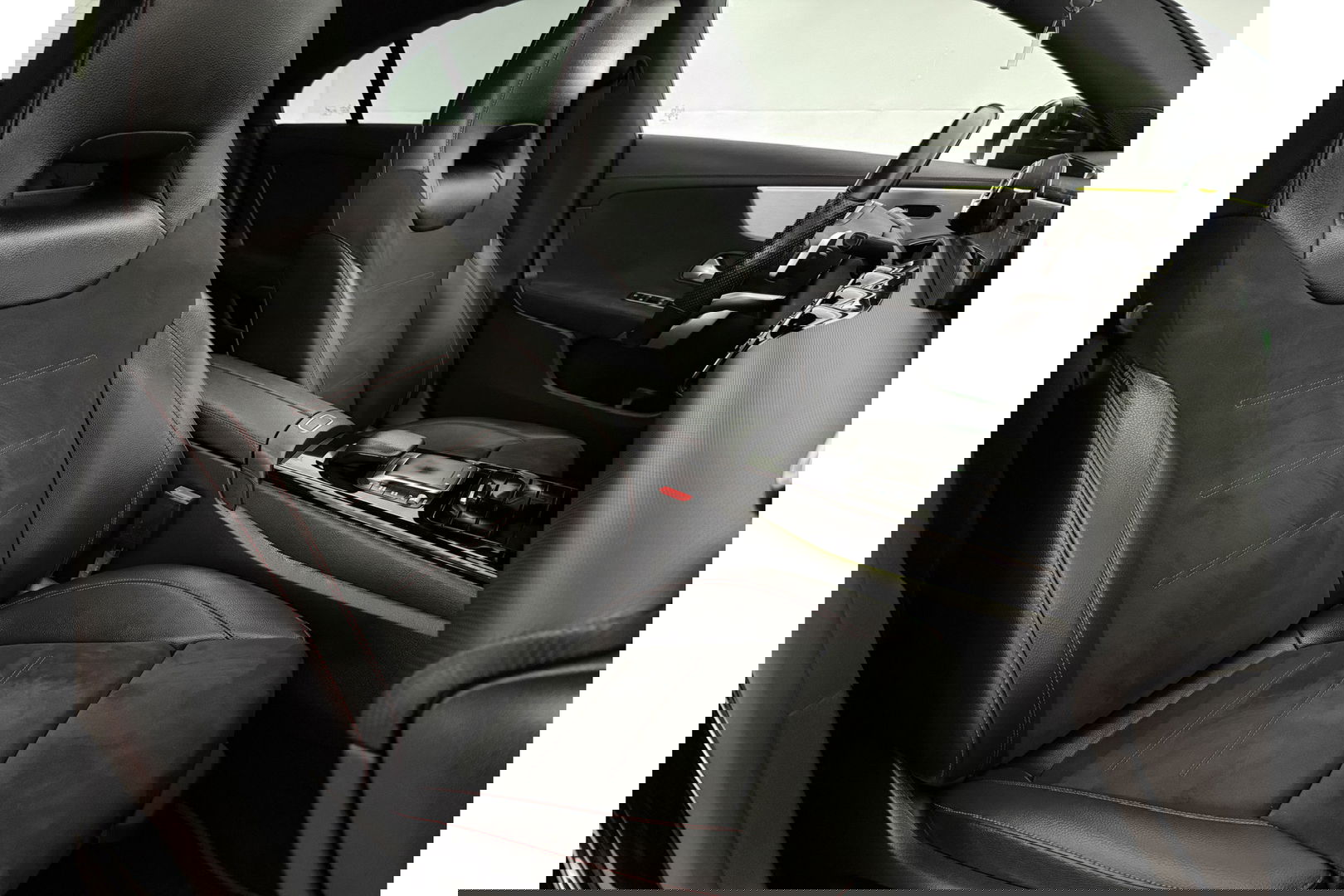 Mercedes-Benz CLA-Klasse 250 e AMG Limited 235PK Pano Sfeer Burmester Camera LED Virtual Memory Navi Clima Cruise PDC 18''LMV