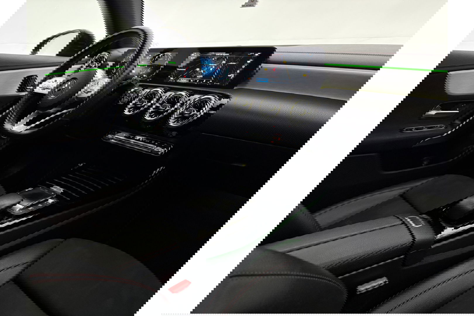 Mercedes-Benz CLA-Klasse 250 e AMG Limited 235PK Pano Sfeer Burmester Camera LED Virtual Memory Navi Clima Cruise PDC 18''LMV