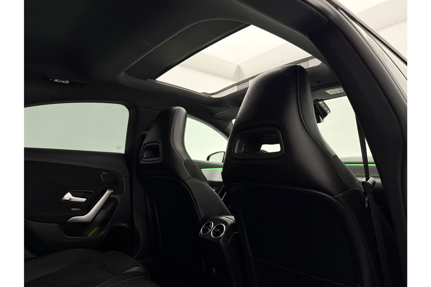 Mercedes-Benz CLA-Klasse 250 e AMG Limited 235PK Pano Sfeer Burmester Camera LED Virtual Memory Navi Clima Cruise PDC 18''LMV