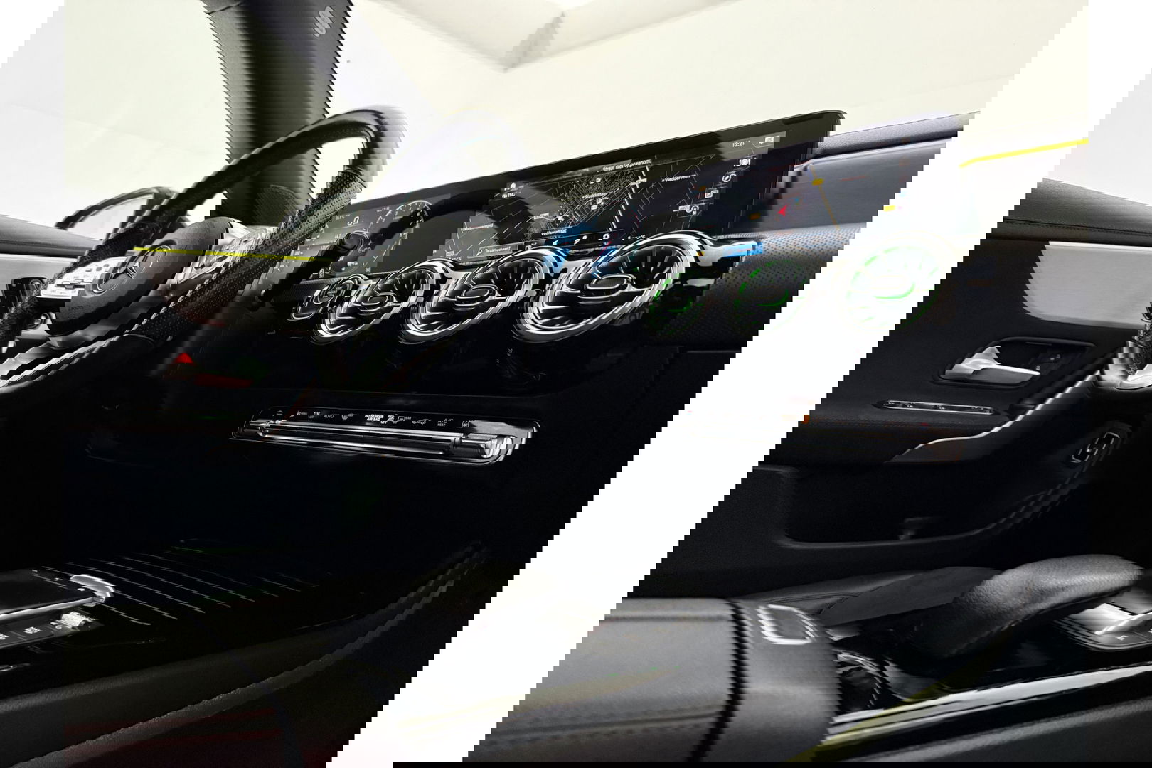 Mercedes-Benz CLA-Klasse 250 e AMG Limited 235PK Pano Sfeer Burmester Camera LED Virtual Memory Navi Clima Cruise PDC 18''LMV