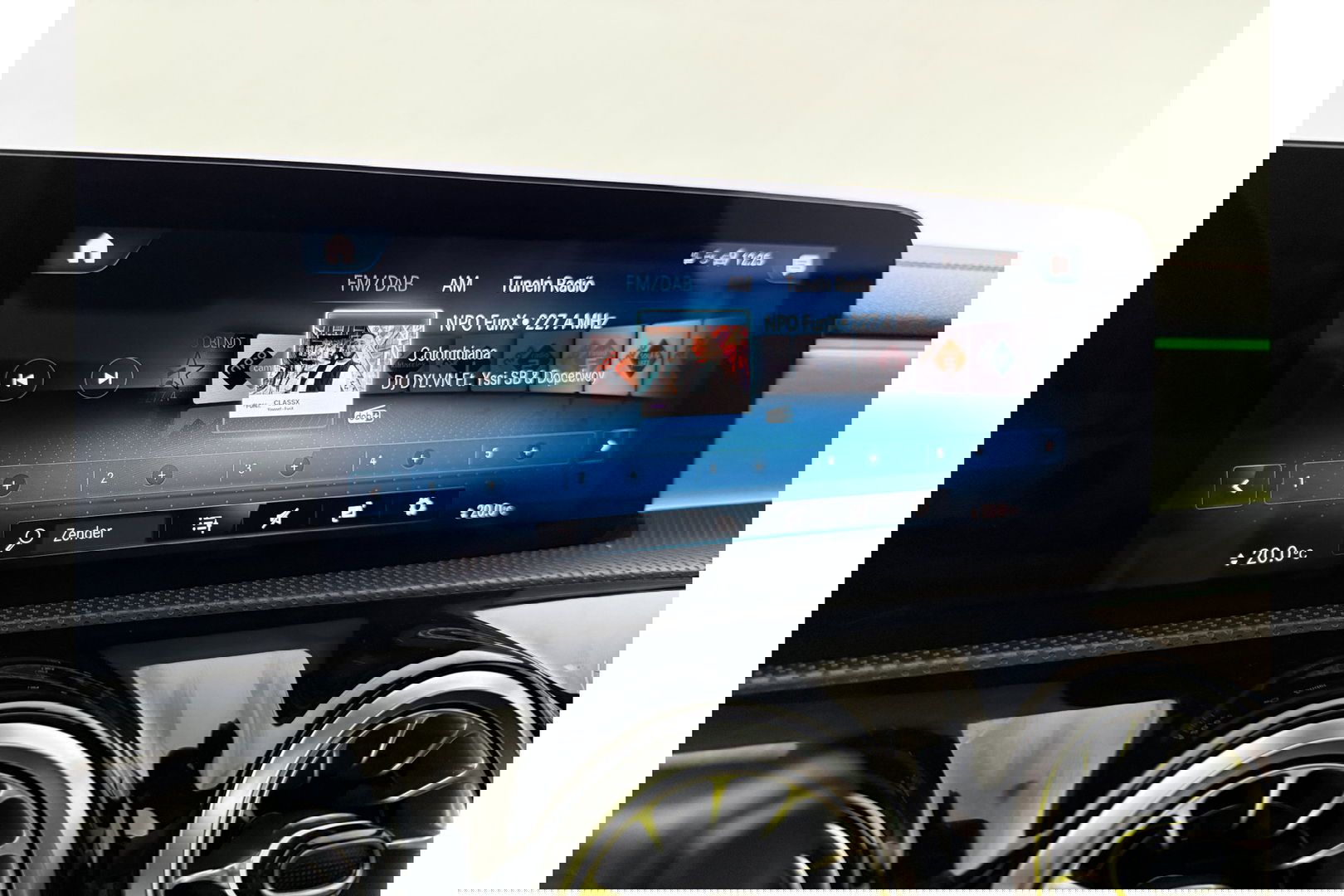 Mercedes-Benz CLA-Klasse 250 e AMG Limited 235PK Pano Sfeer Burmester Camera LED Virtual Memory Navi Clima Cruise PDC 18''LMV