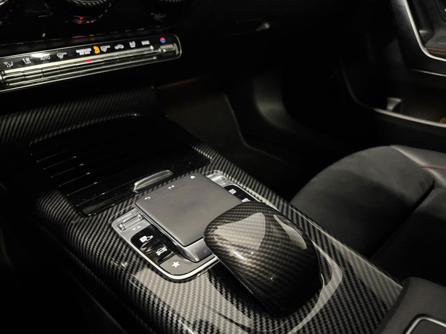 Mercedes-Benz A-Klasse 200 Premium PANO KEYLESS CAM