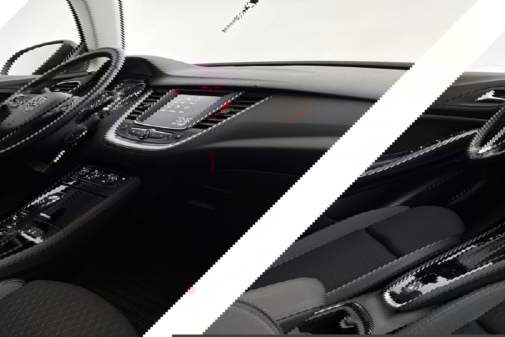 Opel Grandland X 1.2 Turbo Business Executive Clima Carplay LED Navi Cruise PDC 17"LMV Stoel/Stuurverwarming