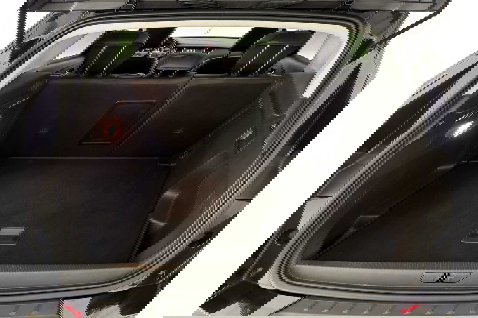 Opel Grandland X 1.2 Turbo Business Executive Clima Carplay LED Navi Cruise PDC 17"LMV Stoel/Stuurverwarming