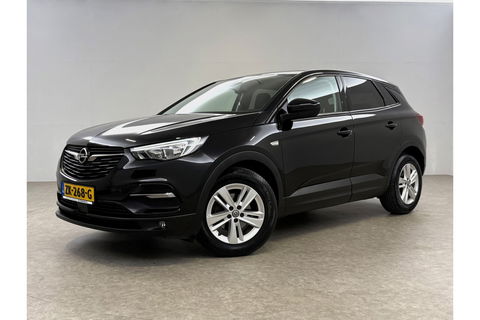 Opel Grandland X 1.2 Turbo Business Executive Clima Carplay LED Navi Cruise PDC 17"LMV Stoel/Stuurverwarming