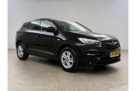 Opel Grandland X 1.2 Turbo Business Executive Clima Carplay LED Navi Cruise PDC 17"LMV Stoel/Stuurverwarming