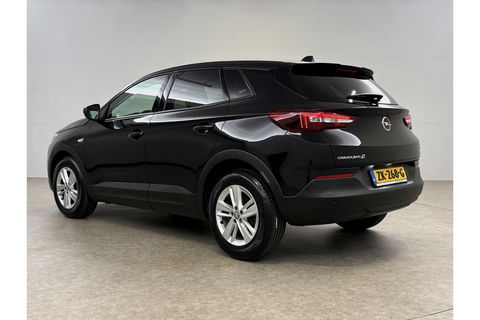 Opel Grandland X 1.2 Turbo Business Executive Clima Carplay LED Navi Cruise PDC 17"LMV Stoel/Stuurverwarming