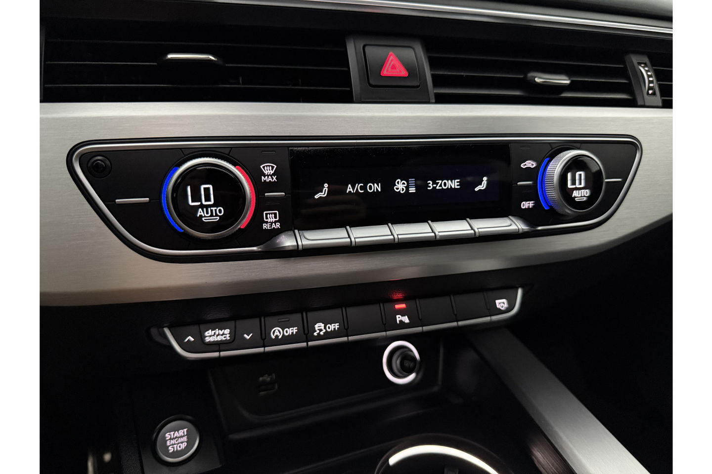 Audi A4 35 TFSI 150PK S-line Pano LED Camera Cruise Clima Navi PDC 18''LMV